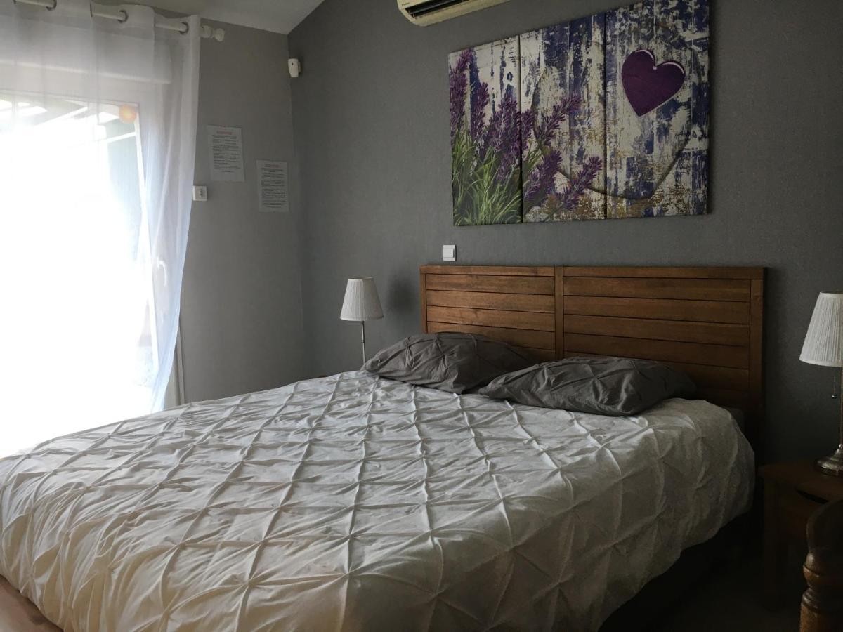 Bed and Breakfast Les Lavandes Alleins Exterior foto