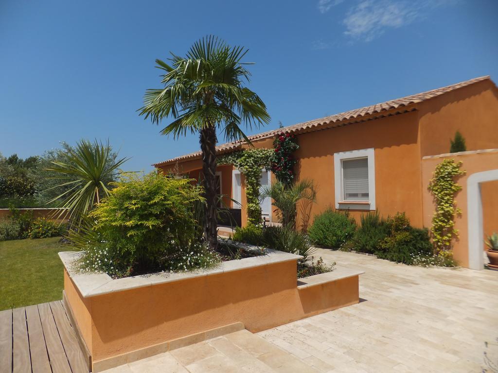 Bed and Breakfast Les Lavandes Alleins Exterior foto